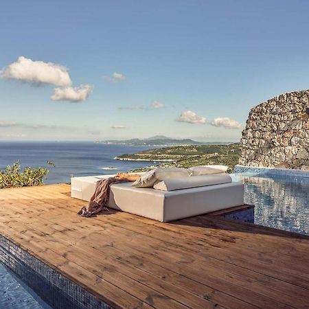 Emerald Cave Suites อายิโอสนิโกลาโอส ภายนอก รูปภาพ